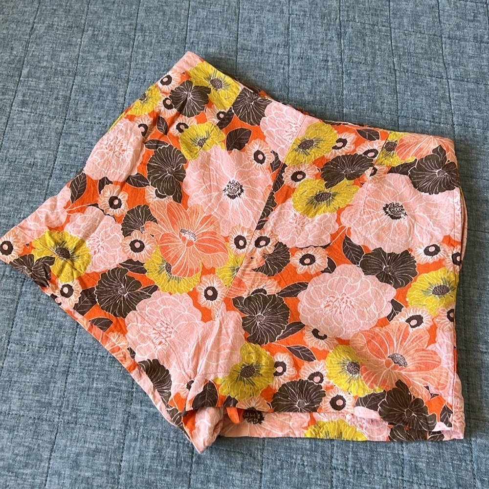 VERSONA Retro 70s Print Tropical Floral Shorts | 8 (fits like 6)